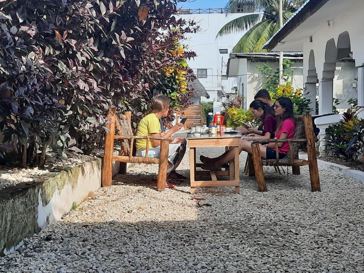 Ames Nungwi Bed & Breakfast Ngoại thất bức ảnh
